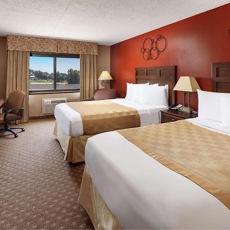 Roosevelt Grand Dakota Surestay Collection By Best Western Dickinson Extérieur photo